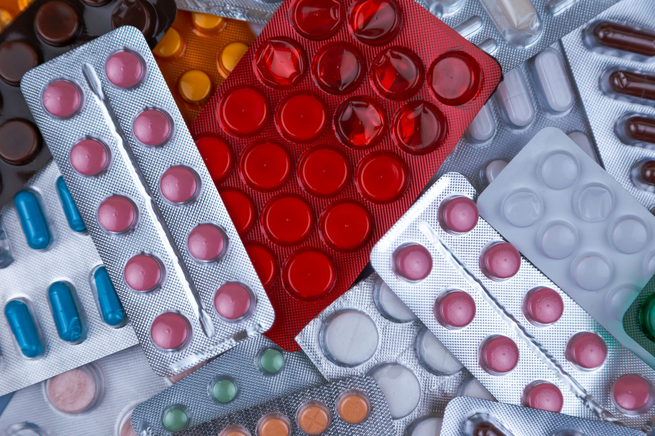 De Donkere Kant van de Pillen: Het gevaar van legale drugs in de zorg